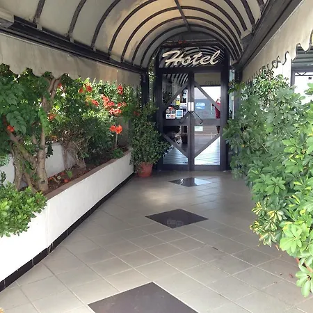 Ristorante Stellato מלון טרביסאצ'ה