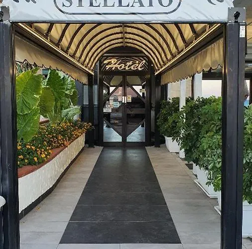 מלון Ristorante Stellato 3*